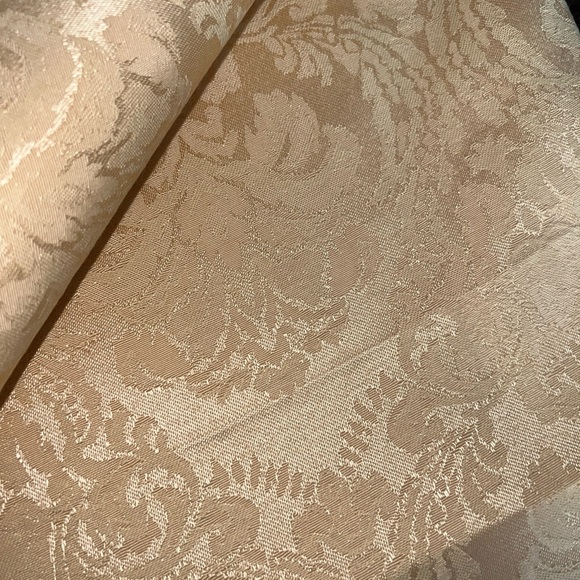 2 1/4 Yards Of Beautiful Golden Fabric Home Interior Projects Crafts - Picture 8 of 9